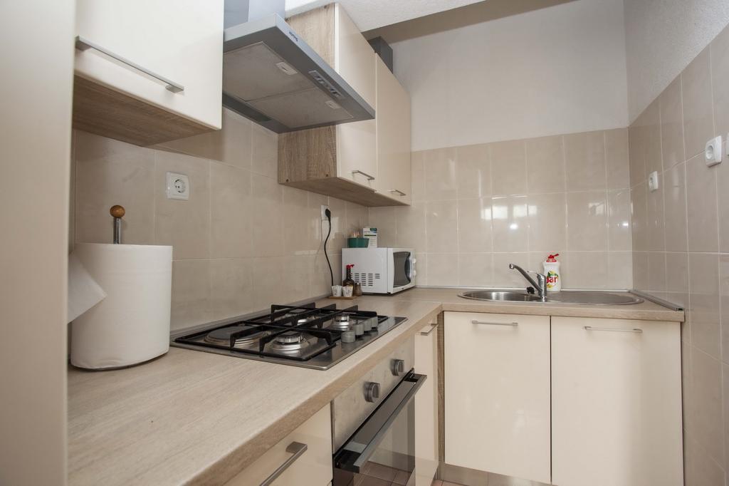 Apartments Dino Makarska Exterior photo