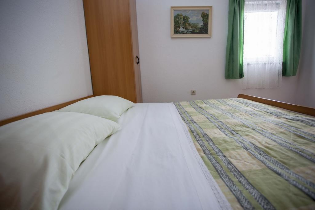 Apartments Dino Makarska Exterior photo