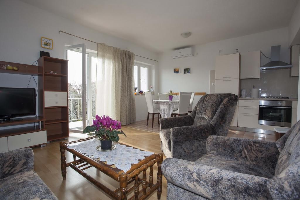 Apartments Dino Makarska Exterior photo