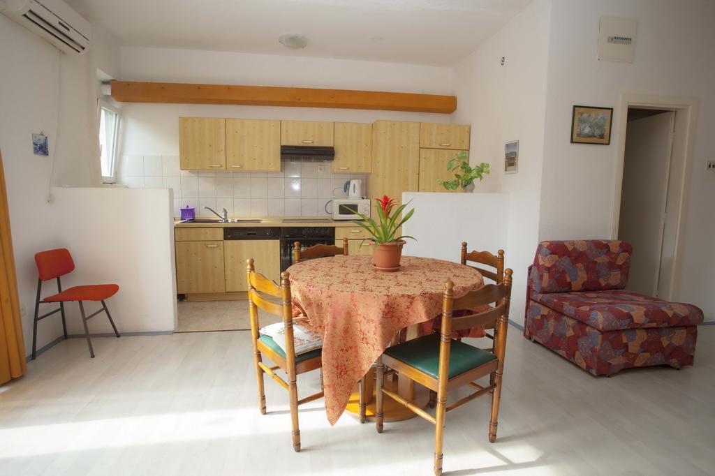 Apartments Dino Makarska Exterior photo